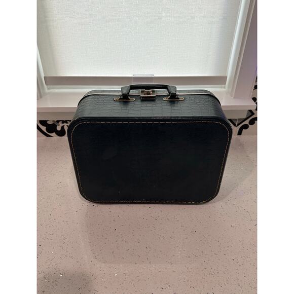 Vintage Traincase ~ Blue Makeup or Toiletries Case 1950’s or 1960’s - Picture 3 of 6